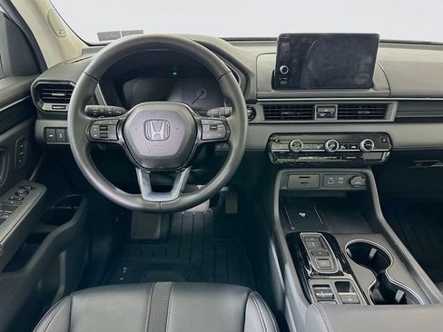 Used 2025 Honda Pilot Touring image 28
