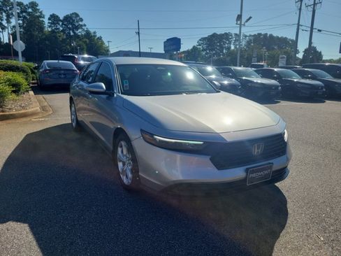 Certified 2024 Honda Accord LX image 4