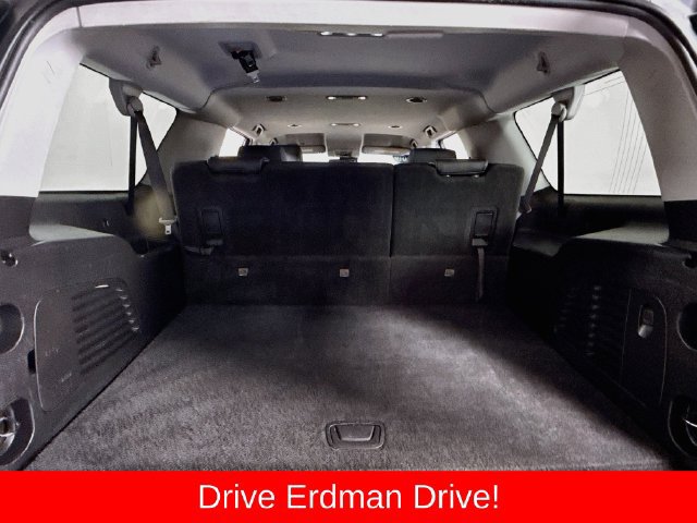 Used 2019 Chevrolet Suburban LT AWD/4WD image 32