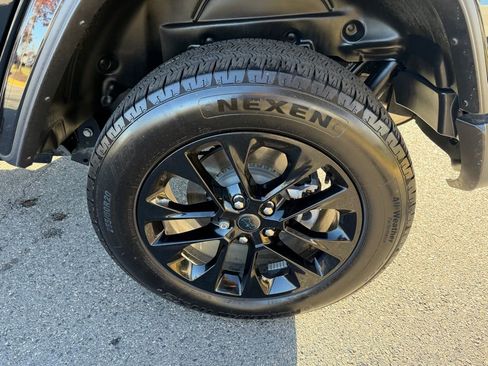 Used 2025 Jeep Wrangler Unlimited Sahara w/ Safety Group image 13