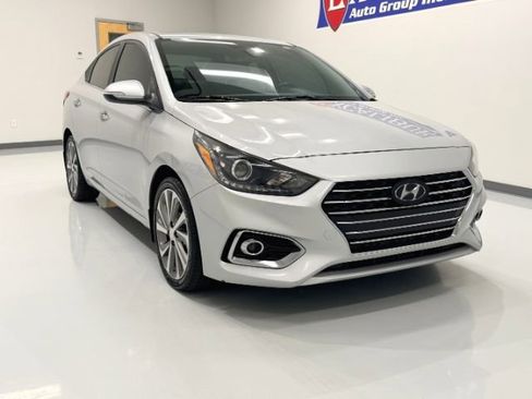 Used 2021 Hyundai Accent Limited image 9