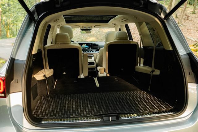 Used 2023 Mercedes-Benz GLS 450 4MATIC image 29