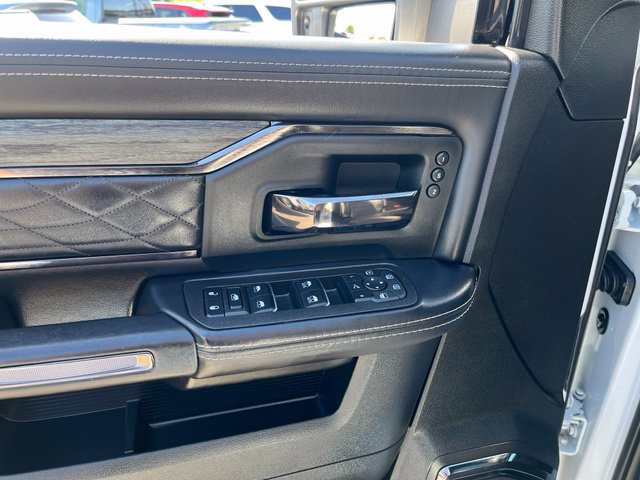 Used 2025 RAM 2500 Limited AWD/4WD image 16