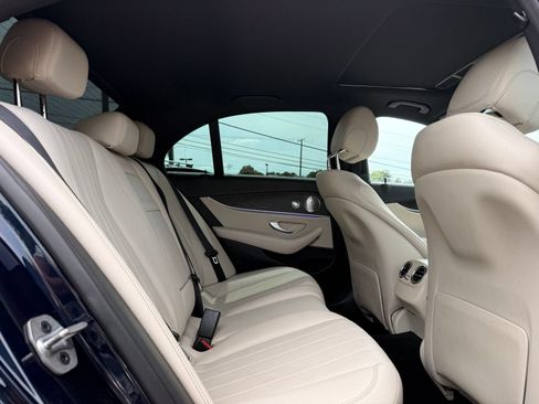 Used 2019 Mercedes-Benz E 300 image 28