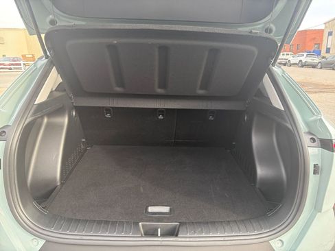Used 2025 Hyundai Kona SEL image 31