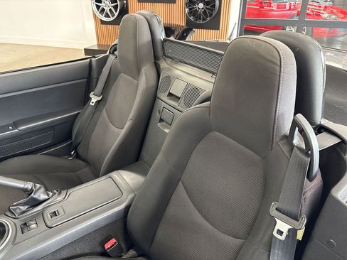 Used 2014 MAZDA MX-5 Miata Club RWD image 34