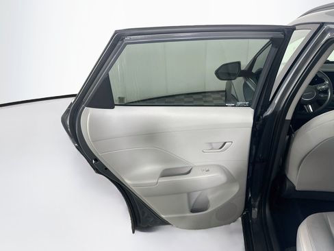 Used 2025 Hyundai Kona SEL FWD image 26