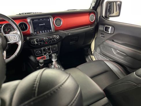 Used 2020 Jeep Gladiator Rubicon AWD/4WD image 17