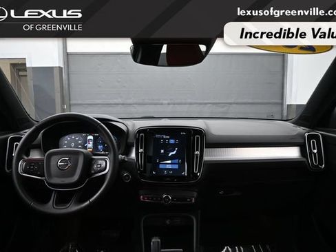 Used 2019 Volvo XC40 T5 Momentum AWD/4WD image 22