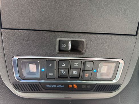 Used 2022 Ford F150 Lariat w/ Equipment Group 502A High AWD/4WD image 17