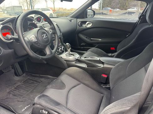 Used 2017 Nissan 370Z Coupe image 19