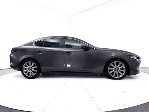 Used 2019 MAZDA MAZDA3 Sedan w/ Select Package FWD image 38
