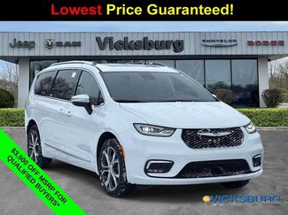 New 2026 Chrysler Pacifica Pinnacle w/ Trailer Tow Group 360° Tour