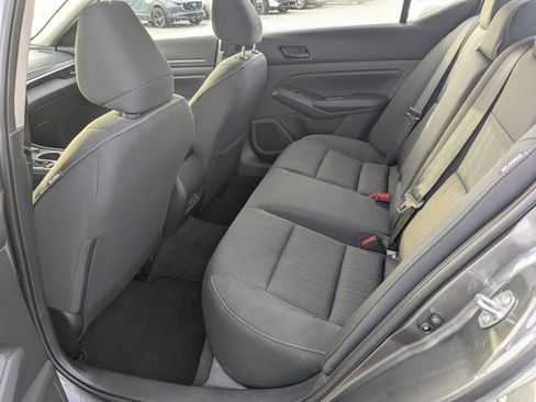 Used 2025 Nissan Altima 2.5 SV w/ SV Premium Package image 13