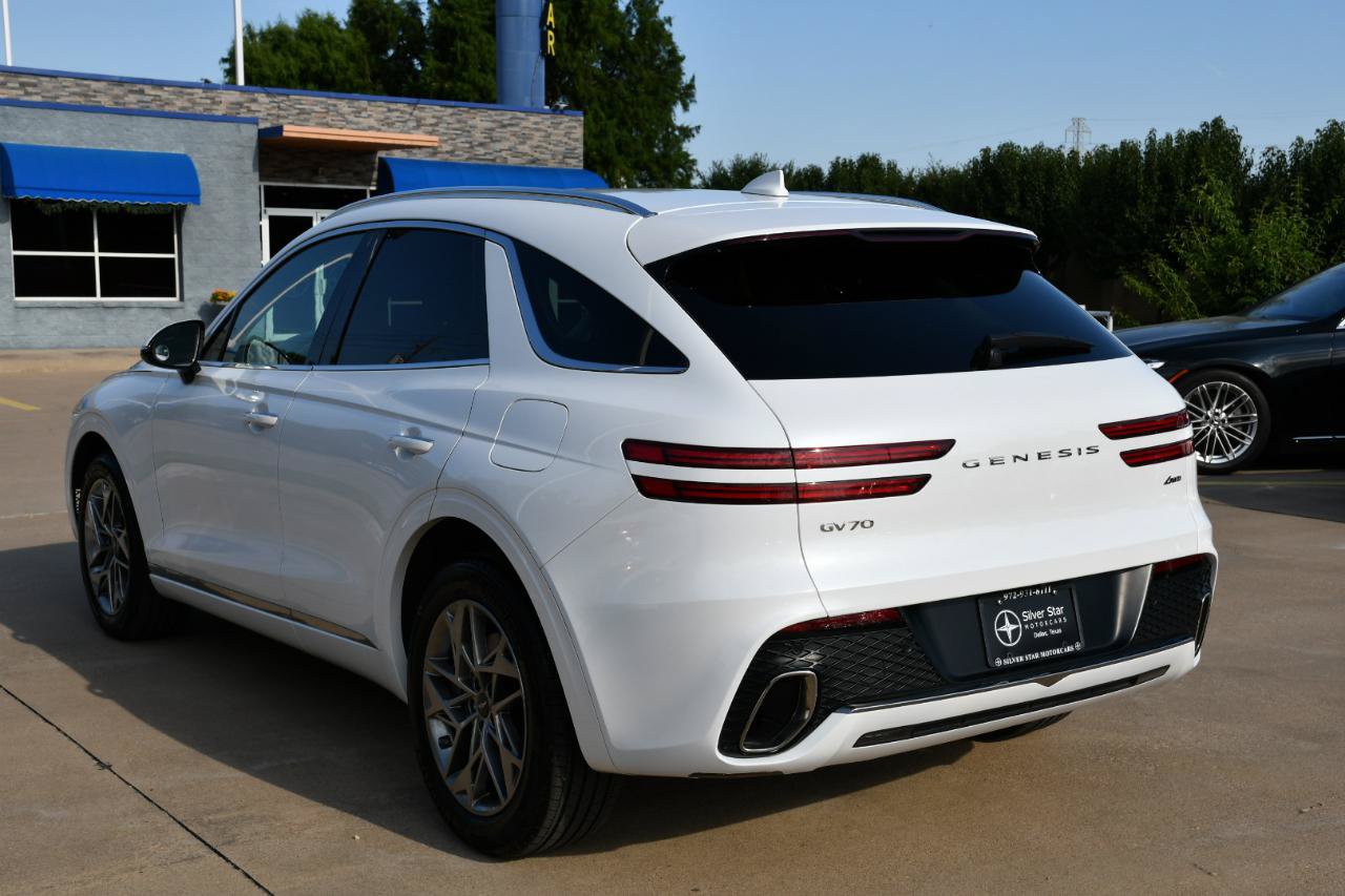 Used 2025 Genesis GV70 2.5T AWD/4WD image 5