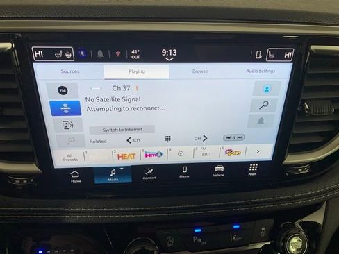 New 2026 Chrysler Pacifica Select image 12