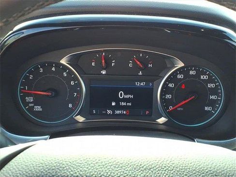 Used 2023 Chevrolet Traverse LT image 19