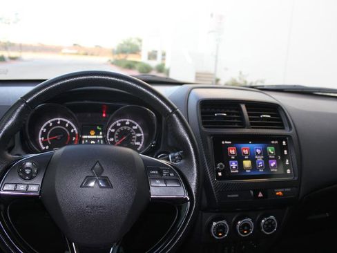 Used 2019 Mitsubishi Outlander Sport SE image 26