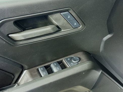 Used 2024 Chevrolet Colorado W/T image 19