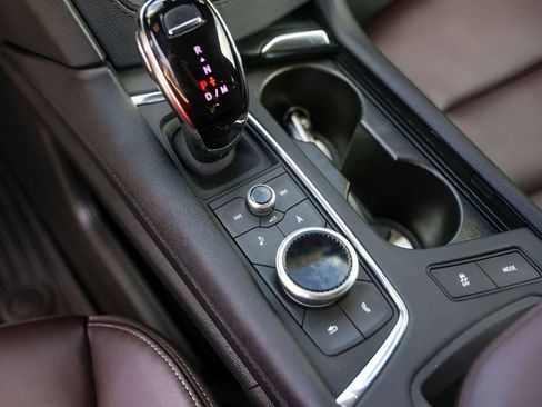 Certified 2024 Cadillac XT6 Premium Luxury w/ LPO, Floor Liner Package image 21