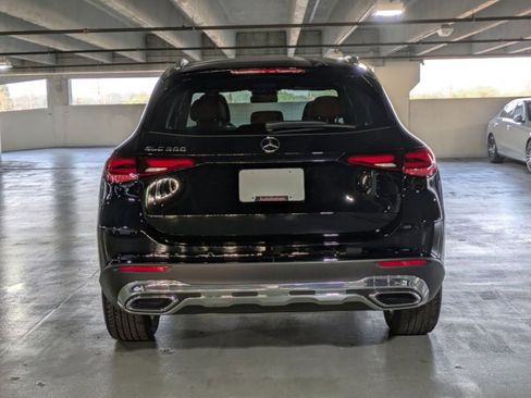 Certified 2025 Mercedes-Benz GLC 300 image 9