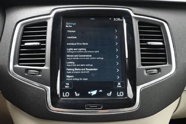 Used 2021 Volvo XC90 T6 Momentum w/ Climate Package AWD/4WD image 17