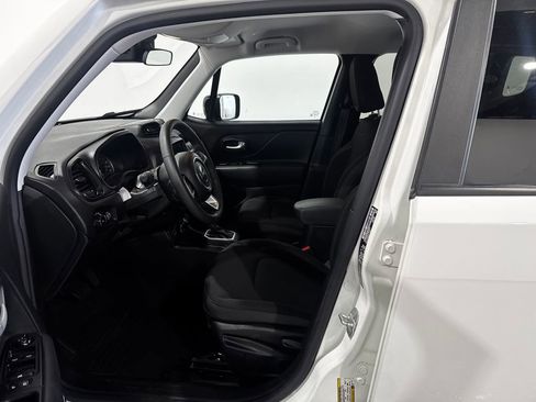 Used 2023 Jeep Renegade Altitude AWD/4WD image 15