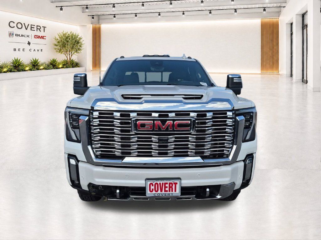 Used 2024 GMC Sierra 3500 Denali w/ Denali Reserve Package AWD/4WD image 3