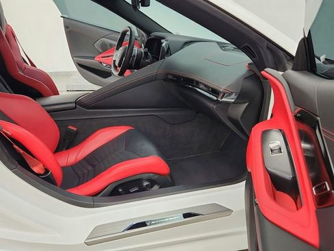 Used 2023 Chevrolet Corvette Stingray Preferred Cpe w/ Z51 Performance Package RWD image 23