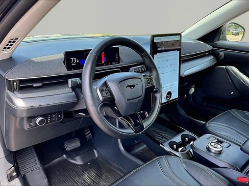 Certified 2022 Ford Mustang Mach-E Premium AWD/4WD image 14