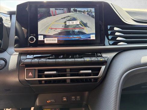 New 2026 Toyota Camry SE FWD image 17