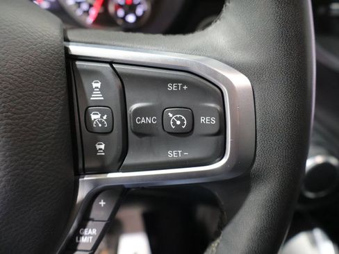 Used 2025 RAM 1500 Big Horn AWD/4WD image 32