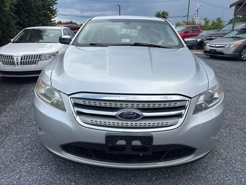Used 2010 Ford Taurus Limited FWD image 2