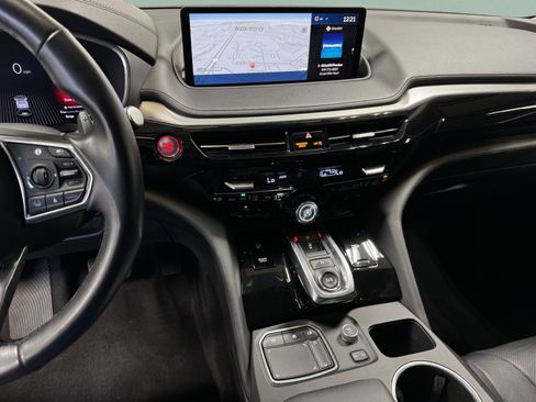 Certified 2024 Acura MDX FWD w/ Technology Package image 24