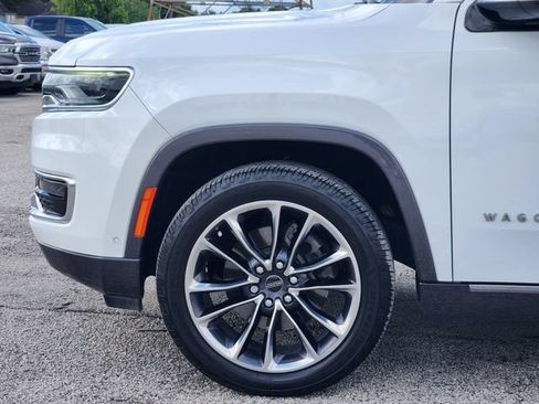 Used 2022 Jeep Wagoneer Series III w/ Premium Group I RWD image 8