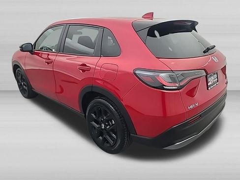 Used 2025 Honda HR-V Sport image 6
