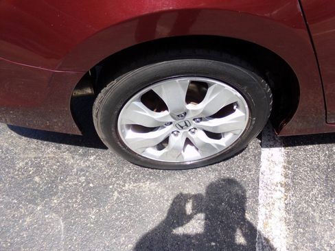 Used 2012 Honda Accord EX image 41
