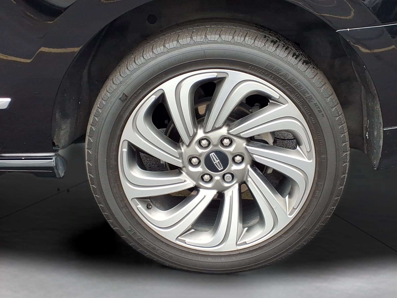 Used 2022 Lincoln Navigator 4WD image 7