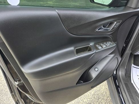 Used 2022 Chevrolet Equinox LT FWD image 32