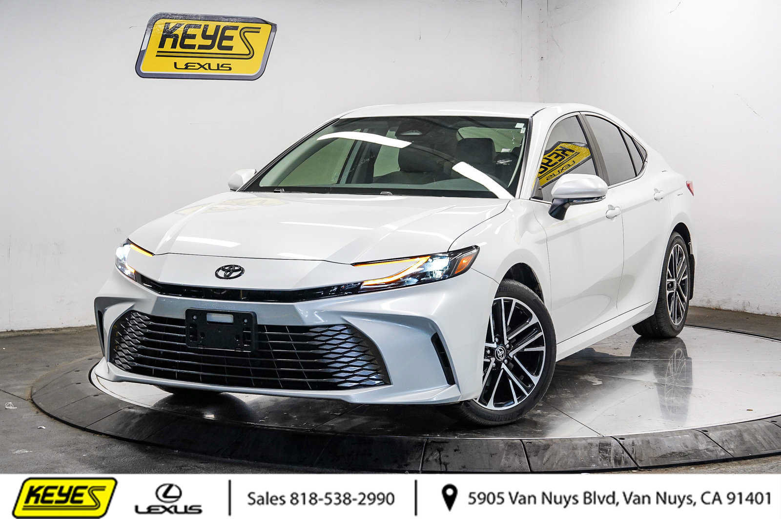 Used 2026 Toyota Camry XLE AWD/4WD image 1