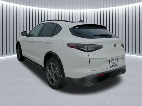 New 2025 Alfa Romeo Stelvio Sprint image 13