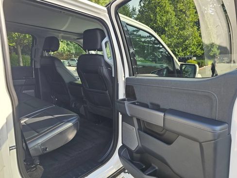 Used 2021 Ford F150 Lariat w/ Equipment Group 501A Mid AWD/4WD image 15
