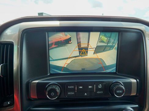 Used 2016 Chevrolet Silverado 2500 High Country AWD/4WD image 23