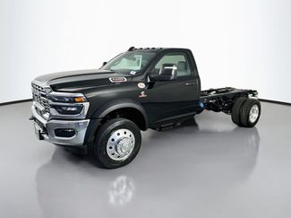New 2026 RAM 5500 Tradesman w/ Chrome Appearance Group AWD/4WD video 3