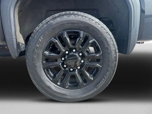 Used 2022 GMC Sierra 3500 Denali w/ Denali Black Diamond Edition image 32