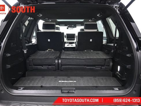 Used 2024 Toyota Sequoia Capstone AWD/4WD image 37