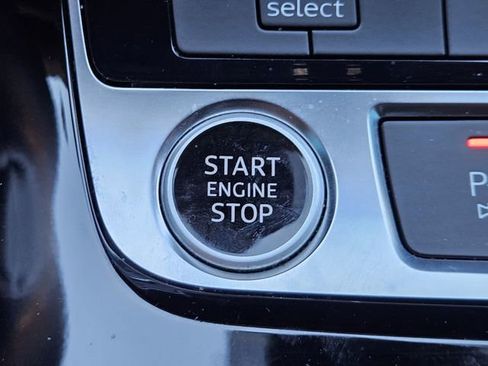 Used 2021 Audi Q8 Premium w/ Black Optic Package image 20