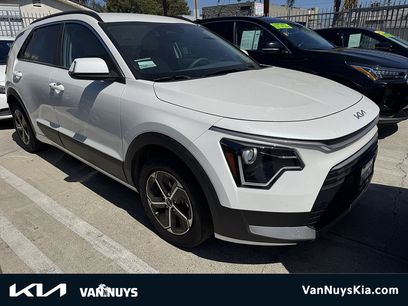 Used 2025 Kia Niro EX
