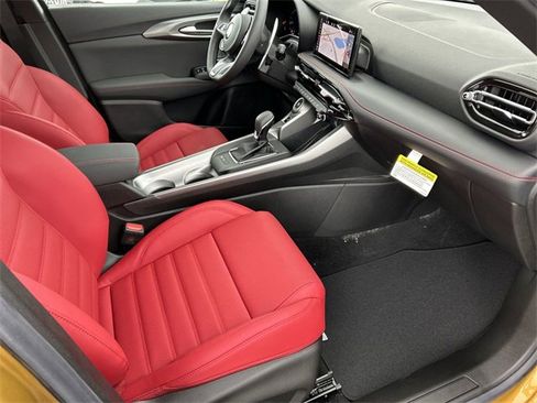 New 2024 Dodge Hornet R/T Plus w/ Tech Pack Plus w/o Parking image 12