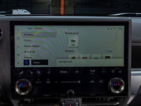 Used 2025 Lexus GX 550 w/ Accessory Package (2T) AWD/4WD image 24